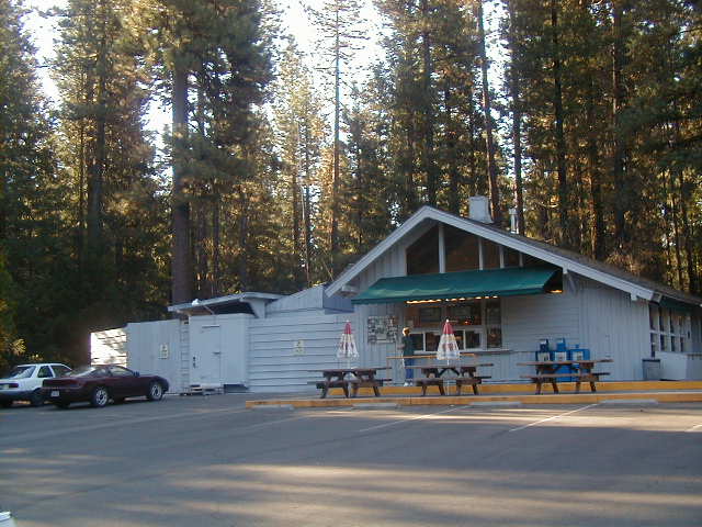 Park_storeexterior000 Park_storeexterior000