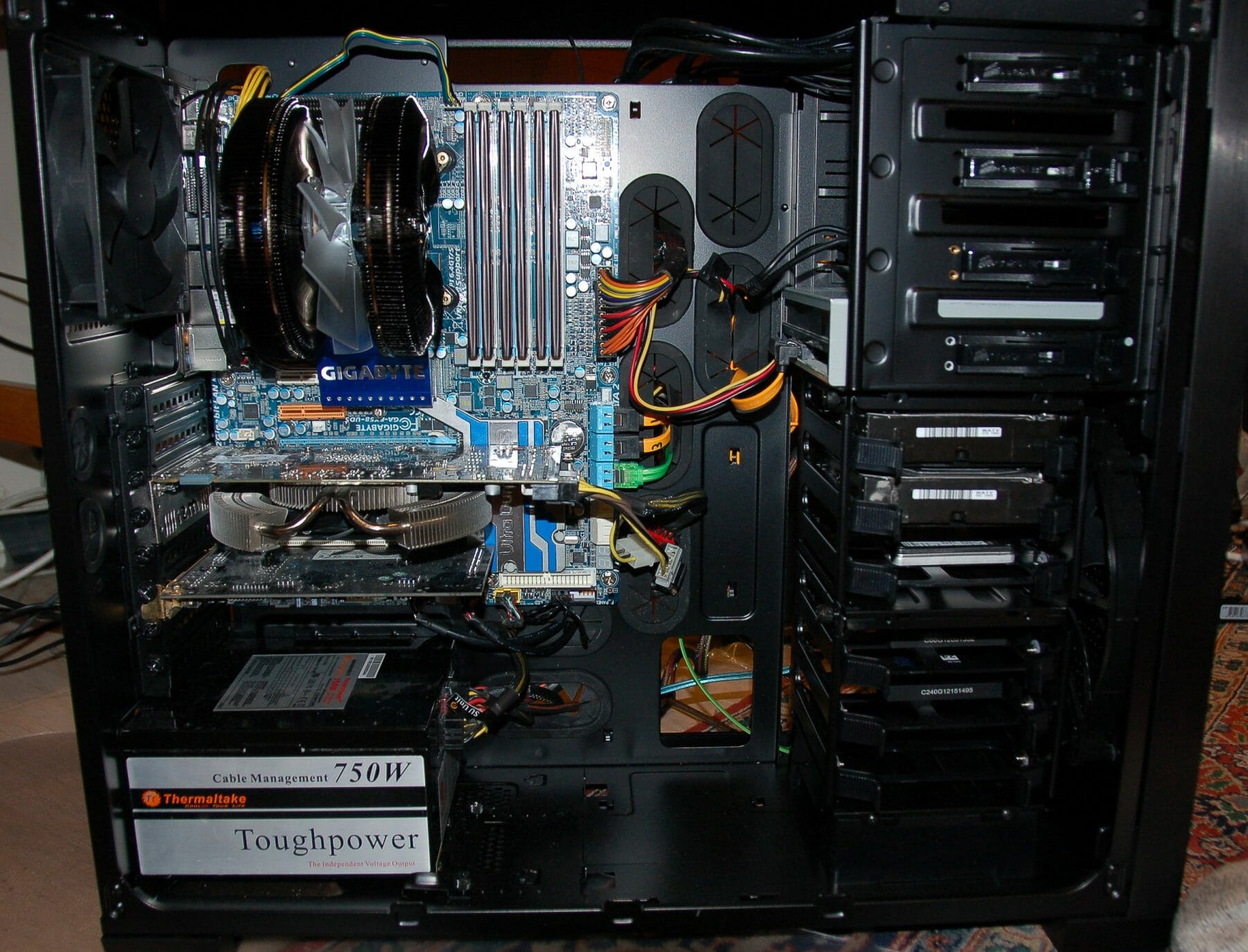 Warren-PC-case-5.jpg
